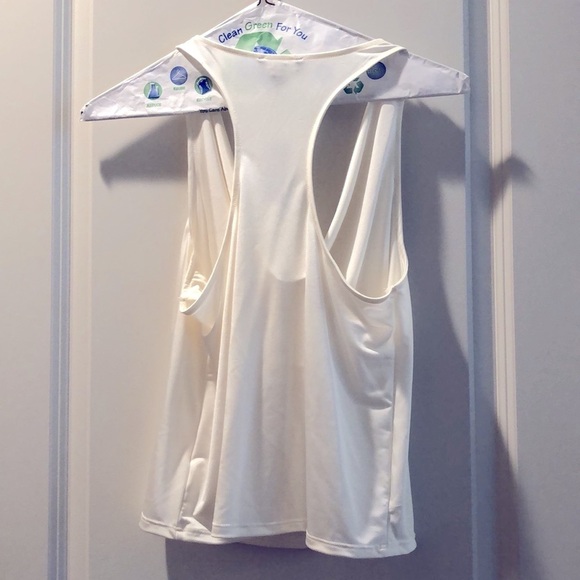 Express White Scoop Neck Top NWT Size XS - Picture 3 of 4